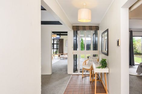 Photo of property in 9 Palliser Place, Milson, Palmerston North, 4414