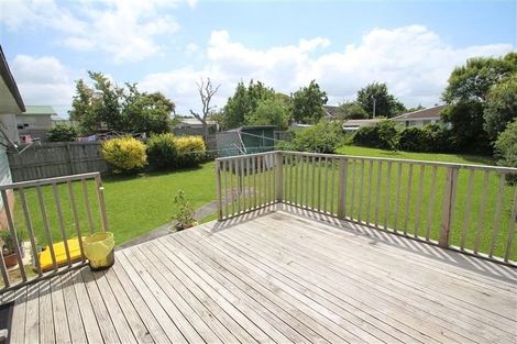 Photo of property in 20 Eskdale Road, Birkdale, Auckland, 0626