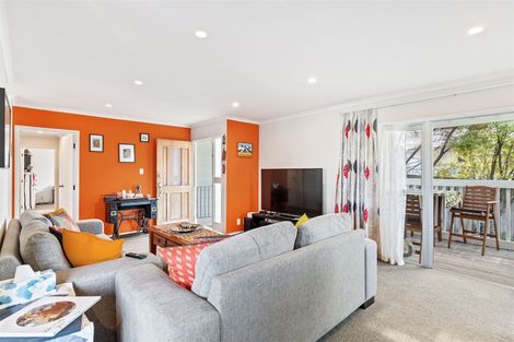 Photo of property in 2 Katrina Place, Massey, Auckland, 0614