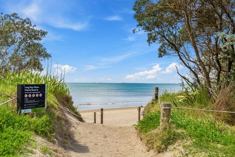 Photo of property in 75 Glenvar Ridge Road, Long Bay, Auckland, 0630