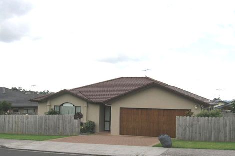 Photo of property in 41 Ruze Vida Drive, Massey, Auckland, 0614