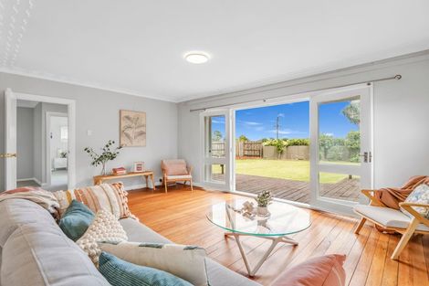 Photo of property in 1 Ngareta Road, Mourea, Rotorua, 3074