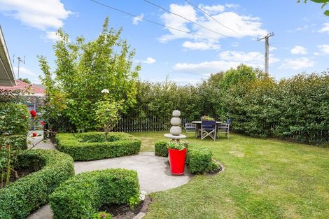 Photo of property in 24 Pembroke Street, Avondale, Christchurch, 8061