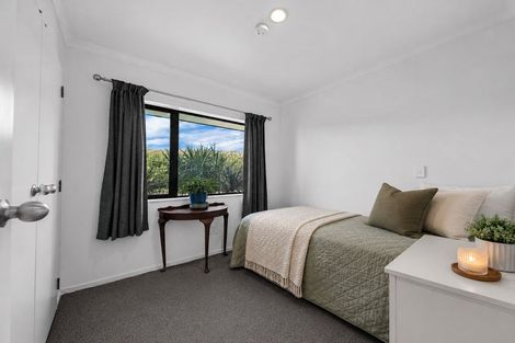 Photo of property in 26 Magnolia Drive, Waiuku, 2123