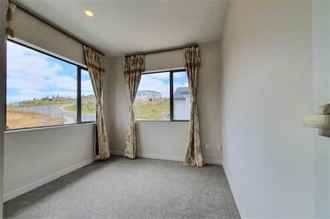 Photo of property in 3 Tautoru Avenue, Orewa, 0931