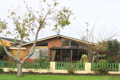 Photo of property in 21a Thorburn Avenue, Red Beach, 0932