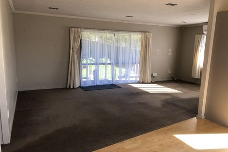 Photo of property in 15 Fenchurch Grove, Stokes Valley, Lower Hutt, 5019
