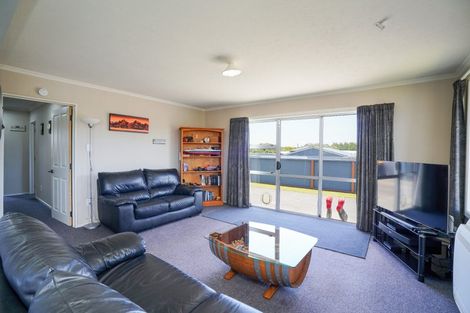 Photo of property in 130 Avon Road, Clifton, Invercargill, 9812