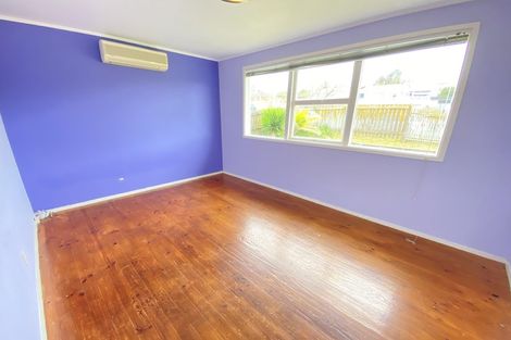 Photo of property in 2/1 Bruce Road, Glenfield, Auckland, 0629