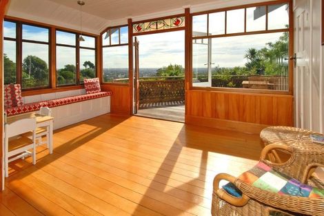 Photo of property in 67 Hackthorne Road, Cashmere, Christchurch, 8022