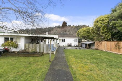 Photo of property in 3 Poole Crescent, Wainuiomata, Lower Hutt, 5014