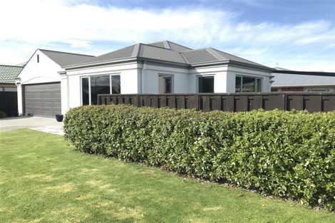 Photo of property in 25 Beechwood Drive, Northwood, Christchurch, 8051