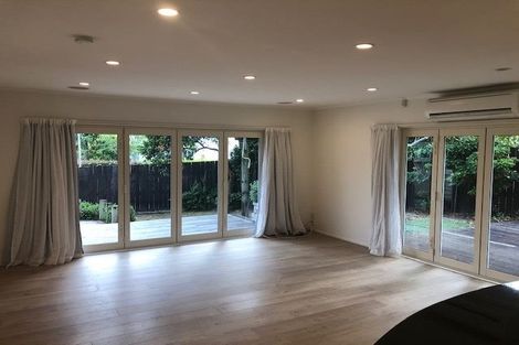 Photo of property in 10 Dodson Avenue, Milford, Auckland, 0620