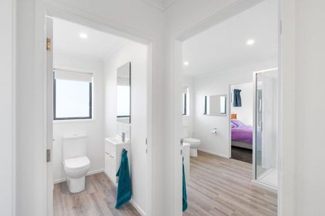 Photo of property in 95 Bartholomew Road, Levin, 5510