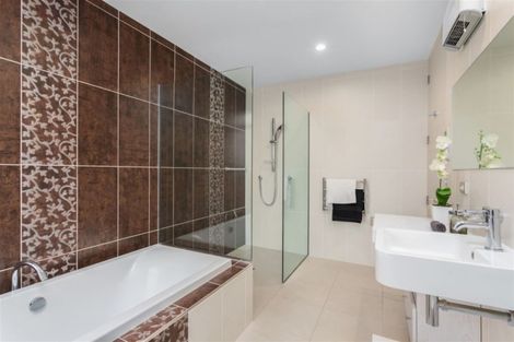 Photo of property in 2 Ti Kouka Eco Lane, Redcliffs, Christchurch, 8081