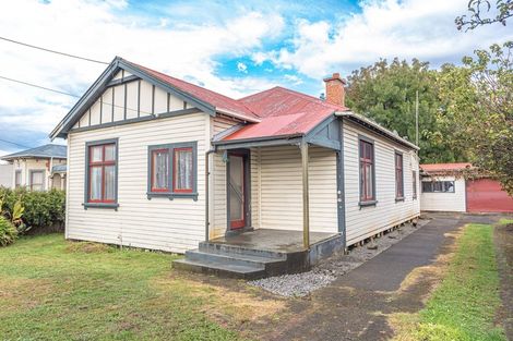 Photo of property in 3 Abbot Street, Gonville, Whanganui, 4501
