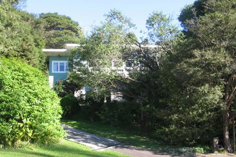 Photo of property in 145 Laingholm Drive, Laingholm, Auckland, 0604