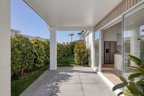 Photo of property in 14 Montiicola Drive, Papamoa Beach, Papamoa, 3118