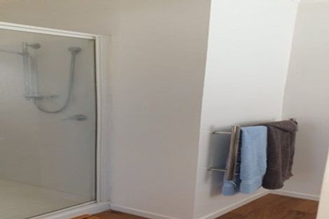 Photo of property in 3 Gazelle Avenue, Beach Haven, Auckland, 0626