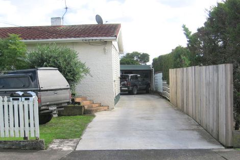 Photo of property in 12a Tamaki Bay Drive, Pakuranga, Auckland, 2010