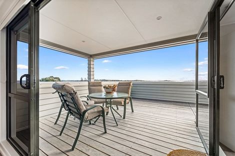 Photo of property in 66a Tiri Road, Manly, Whangaparaoa, 0930