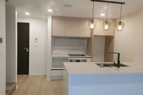 Photo of property in 4/12 Ayr Road, Pakuranga, Auckland, 2010