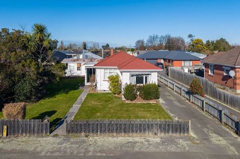 Photo of property in 75 Mcmurdo Street, Tinwald, Ashburton, 7700