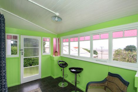 Photo of property in 37 Tyne Street, South Hill, Oamaru, 9400