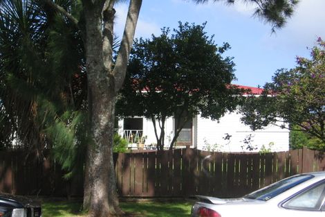 Photo of property in 42 Pinedale Place, Henderson, Auckland, 0610