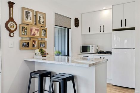 Photo of property in 32 Northside Drive, Waikuku, Rangiora, 7473