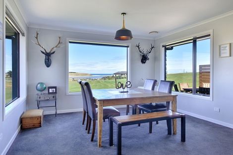 Photo of property in 27 Helena Street, Fortrose, Invercargill, 9875