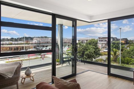 Photo of property in 3/2 Sioux Road, Hobsonville, Auckland, 0616