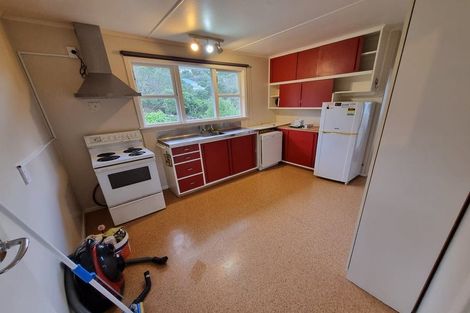 Photo of property in 12 Huntingdon Street, Northland, Wellington, 6012