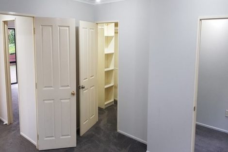 Photo of property in 39 Ribbonwood Crescent, Goodwood Heights, Auckland, 2105