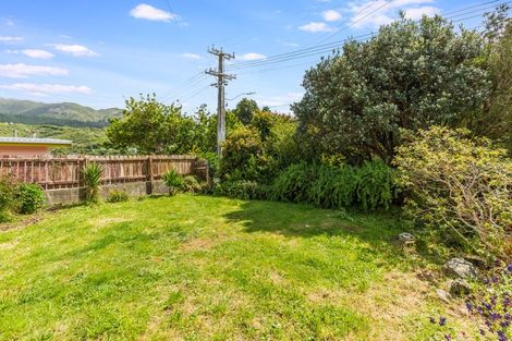 Photo of property in 4 Mexted Terrace, Tawa, Wellington, 5028