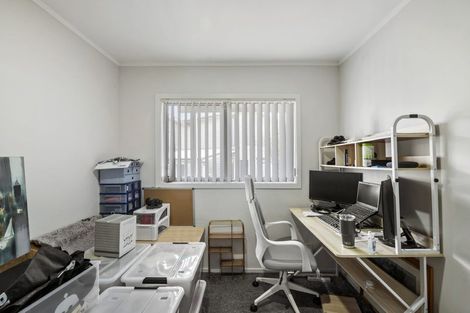 Photo of property in 7/15 Andersons Road, Oteha, Auckland, 0632