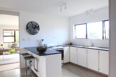 Photo of property in 42 Elliston Crescent, Stanmore Bay, Whangaparaoa, 0932