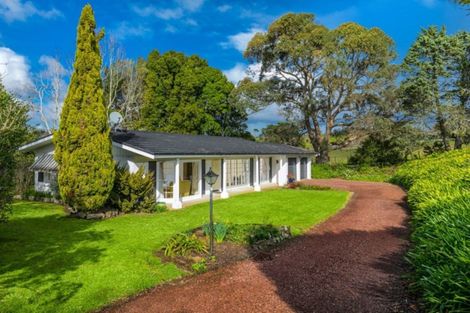 Photo of property in 68 Henwood Road, Taupaki, Henderson, 0782