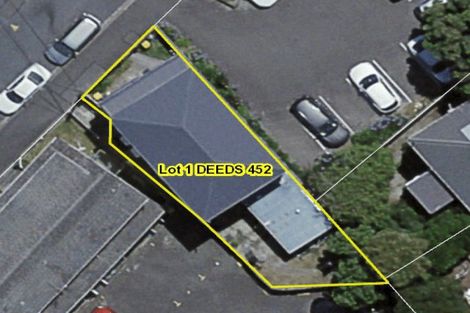 Photo of property in 54 Roxburgh Street, Mount Victoria, Wellington, 6011