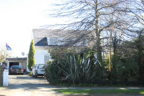 Photo of property in 65 Queenwood Road, Levin, 5510