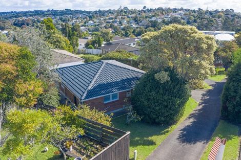 Photo of property in 1/28c Sunnynook Road, Sunnynook, Auckland, 0620