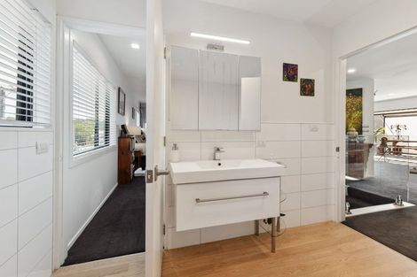 Photo of property in 20b Fulford Street, New Plymouth, 4310