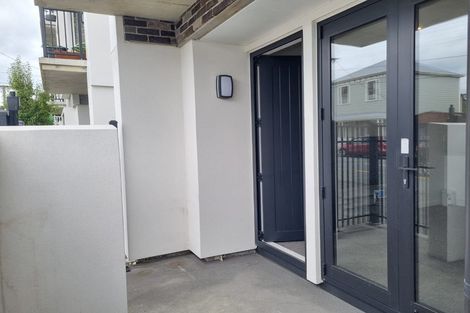 Photo of property in 2/16a Constable Street, Newtown, Wellington, 6021