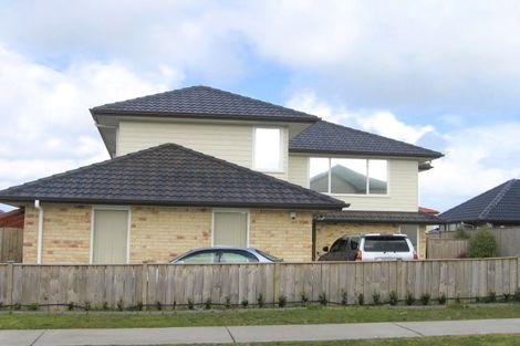 Photo of property in 6 Strundeen Close, Flat Bush, Auckland, 2016