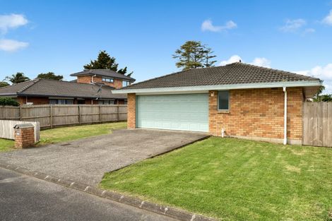 Photo of property in 6/72 Swanson Road, Henderson, Auckland, 0610