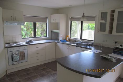 Photo of property in 12a Wicklam Lane, Greenhithe, Auckland, 0632