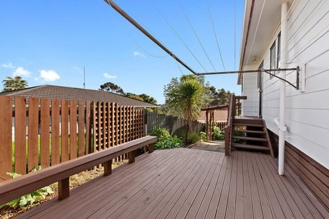 Photo of property in 1/13 Exeter Place, Unsworth Heights, Auckland, 0632