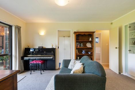 Photo of property in 18 Homewood Avenue, Levin, 5510