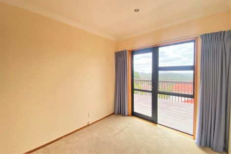 Photo of property in 12 Bragato Place, Chatswood, Auckland, 0626