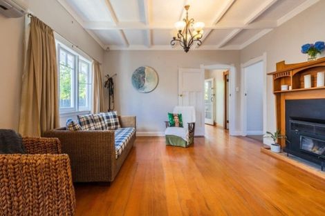 Photo of property in 53 Woodglen Road, Glen Eden, Auckland, 0602